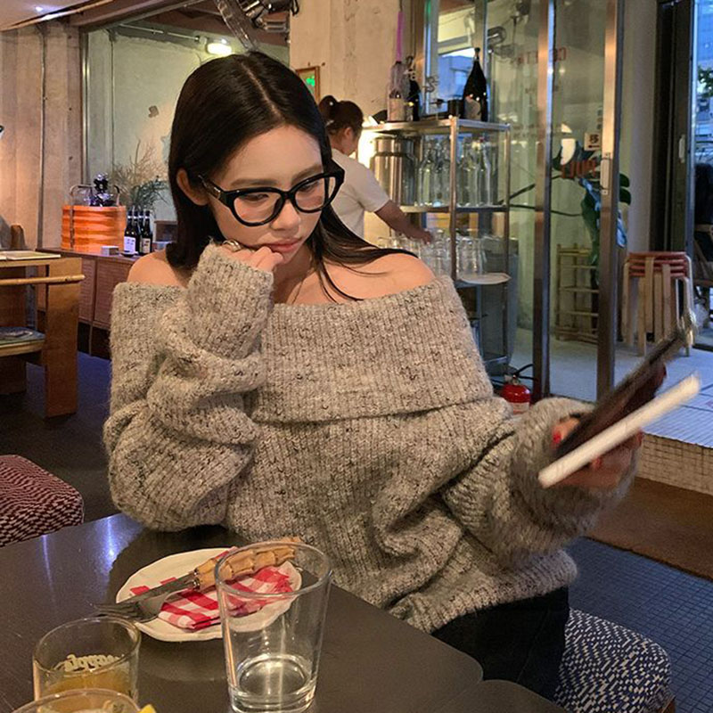 Zarif Kapalı Omuz Slash Boyun  - Street Fashion In Korea incelemesi ve fiyatı
