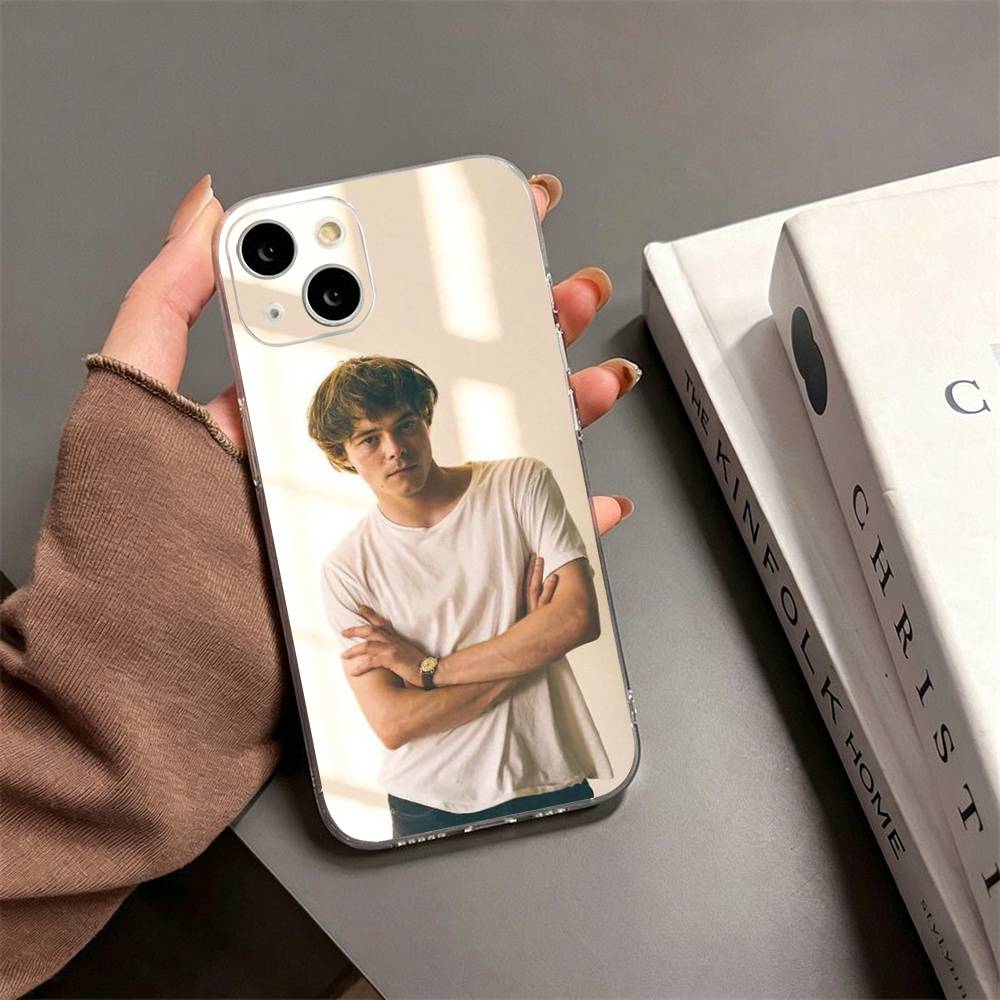 İngiliz aktör Charlie Heaton T - Street Fashion Official incelemesi ve fiyatı